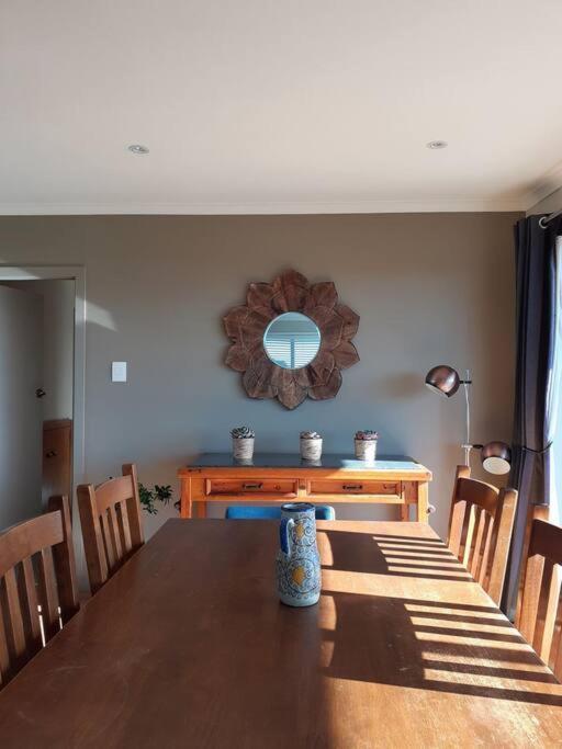 3 Bedroom Holiday Home In Prime Kaikoura Location! Ngoại thất bức ảnh